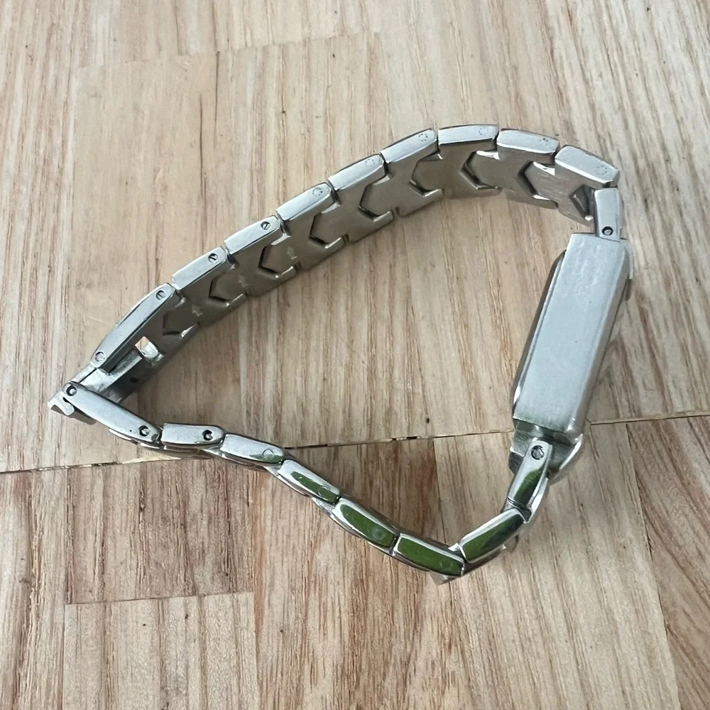 Vanity fair ladies rectangular silver tone watch NEW BATTERY